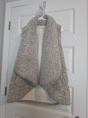 Altar'd State Light Gray Sherpa Drape Vest